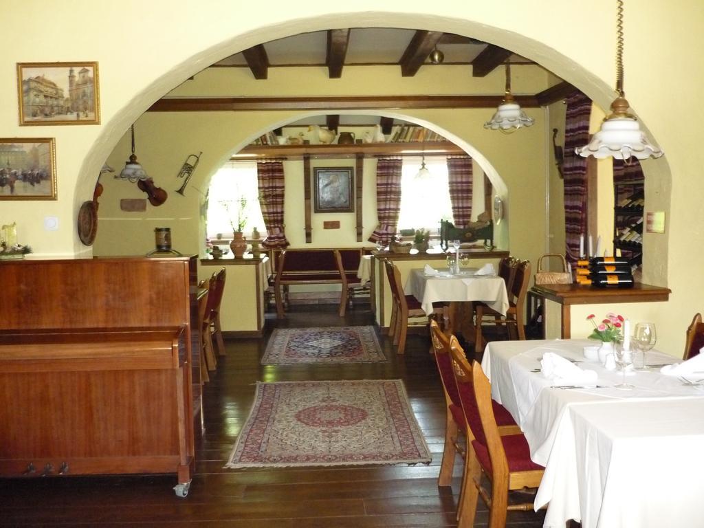Oereg Malom Hotel Csepreg Экстерьер фото